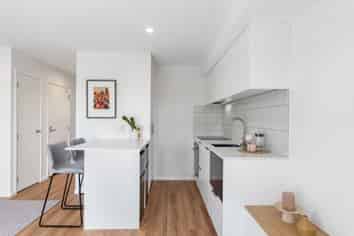 1N/3 Keystone Avenue, Three Kings