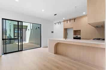 23 Karaka Village Parade, Karaka