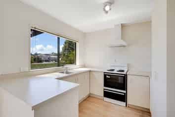 66 Brymer Road, Grandview Heights