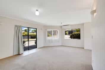 66 Brymer Road, Grandview Heights