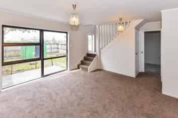 3/113 Avenue Road, Otahuhu