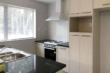 121A Flanshaw Road, Te Atatu South