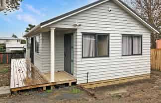 121A Flanshaw Road, Te Atatu South