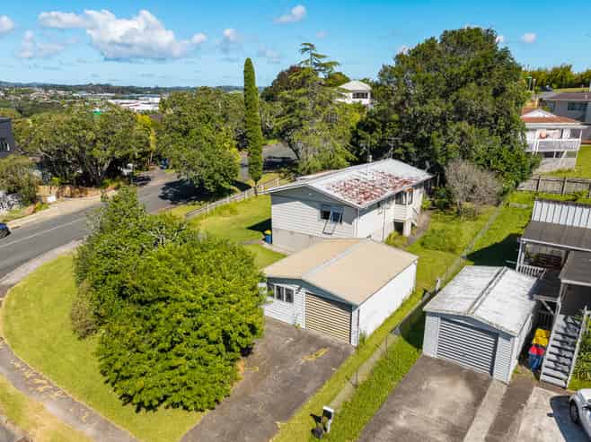 6 Fitzherbert Avenue, West Harbour