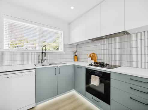 196 Verbena Road, Birkdale