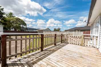 11 Ngata Grove, Trentham