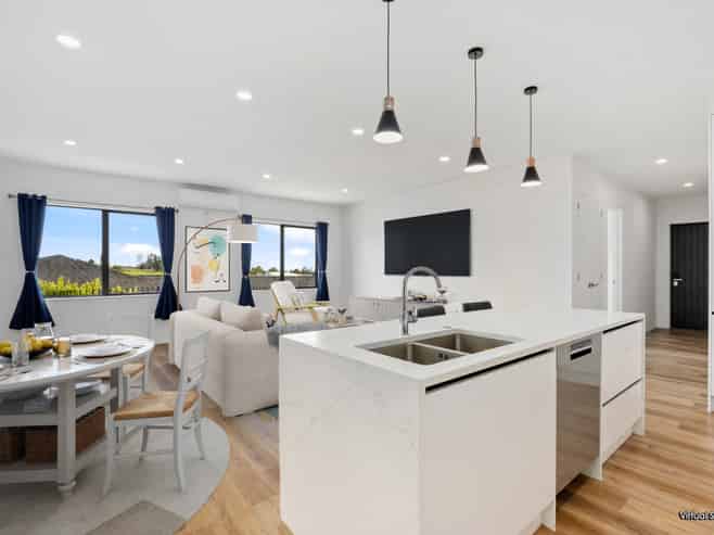 33 Woodridge Drive, Stanmore Bay