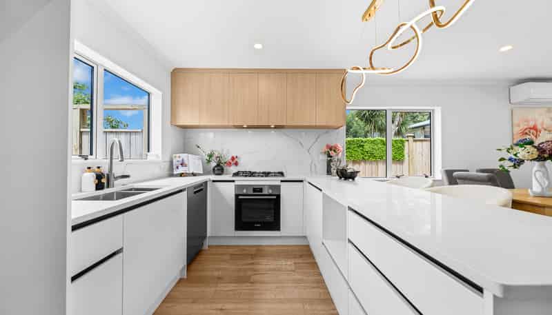 27E Greenhill Crescent, Pakuranga Heights
