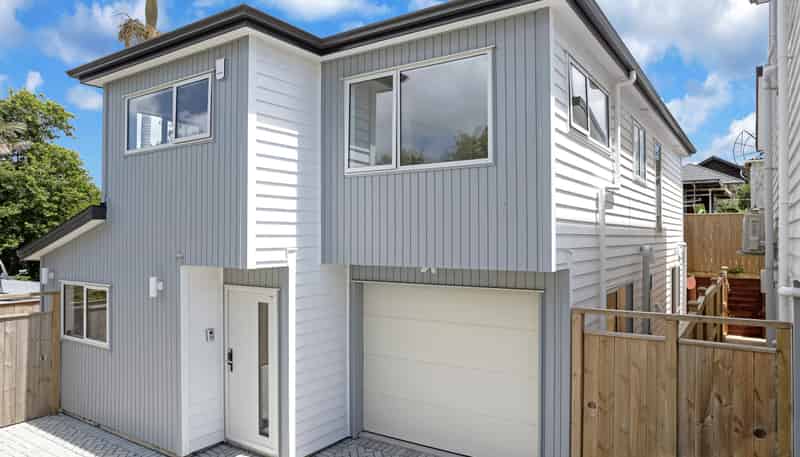 27E Greenhill Crescent, Pakuranga Heights