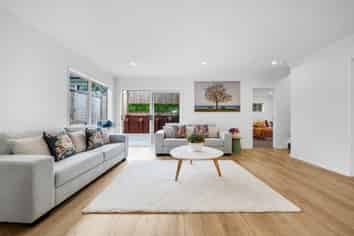 27E Greenhill Crescent, Pakuranga Heights