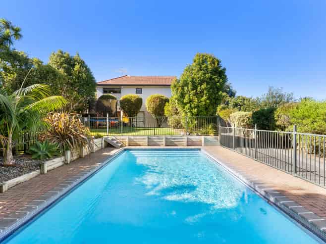 2/102 Greenhithe Road, Greenhithe