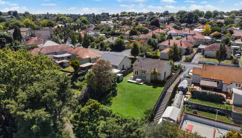 44 Jellicoe Drive, Hamilton East