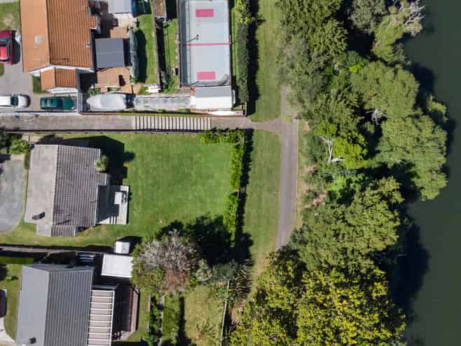 44 Jellicoe Drive, Hamilton East