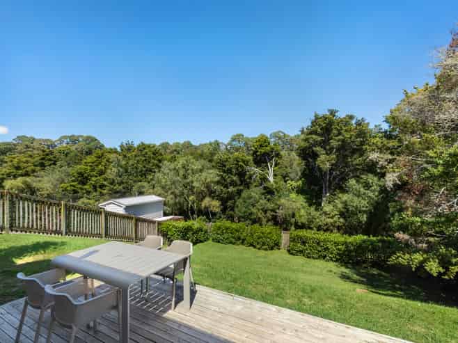 44 Jellicoe Drive, Hamilton East