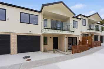 16 Kirby Street, Glendene