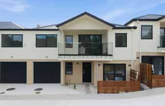 16 Kirby Street, Glendene