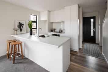 10/338 Oxford Terrace, Avalon