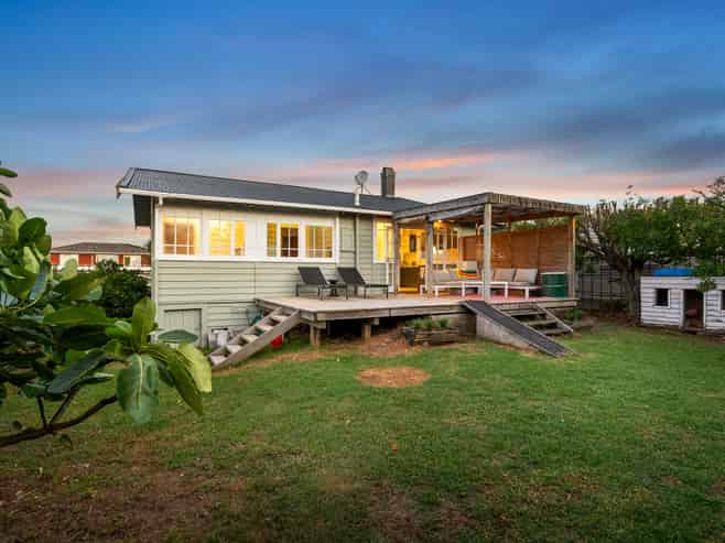 37 Fowlds Avenue, Sandringham