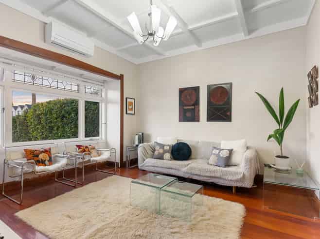 37 Fowlds Avenue, Sandringham