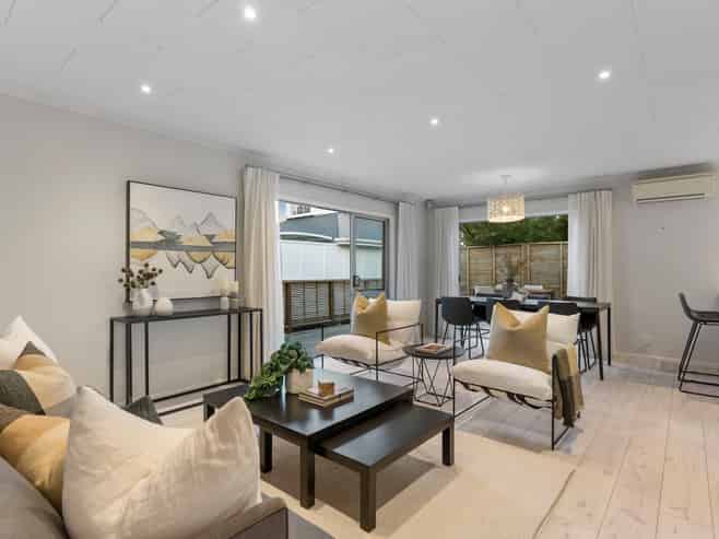 1B Springfield Road, Western Springs