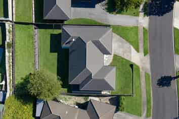 6 Raddington Way, Huntington