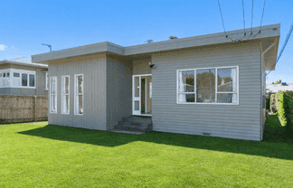 3/3 Locarno Avenue, Sandringham