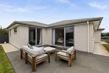 42 Lochhead Street, Mahora