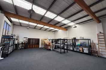 Functional Industrial Unit Available