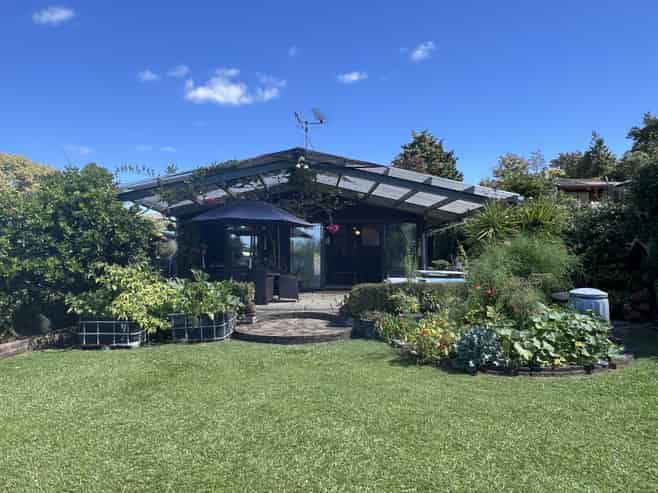 128A Lake Crescent, Hamilton Lake