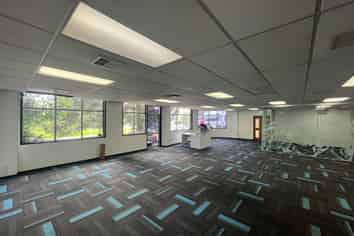 Cost‑Effective & Turnkey Overlooking Vic Park