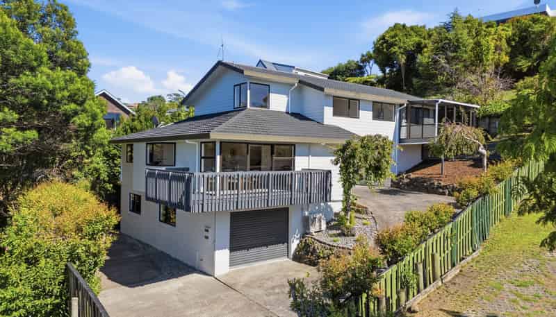 2 Seaford Place, Murrays Bay