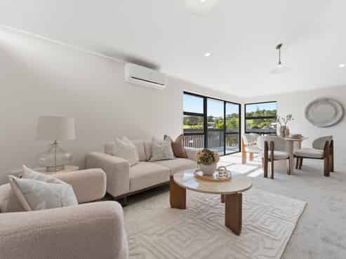 2 Seaford Place, Murrays Bay