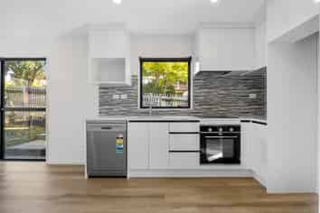 16A Jade Avenue, Pakuranga Heights