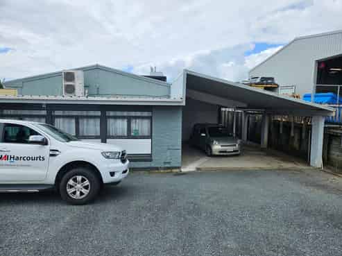 Versatile Office & Training Space