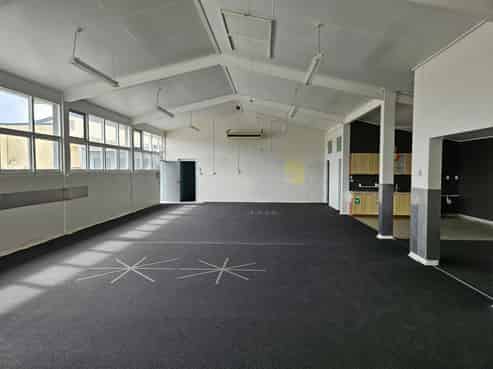 Versatile Office & Training Space