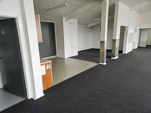 Versatile Office & Training Space