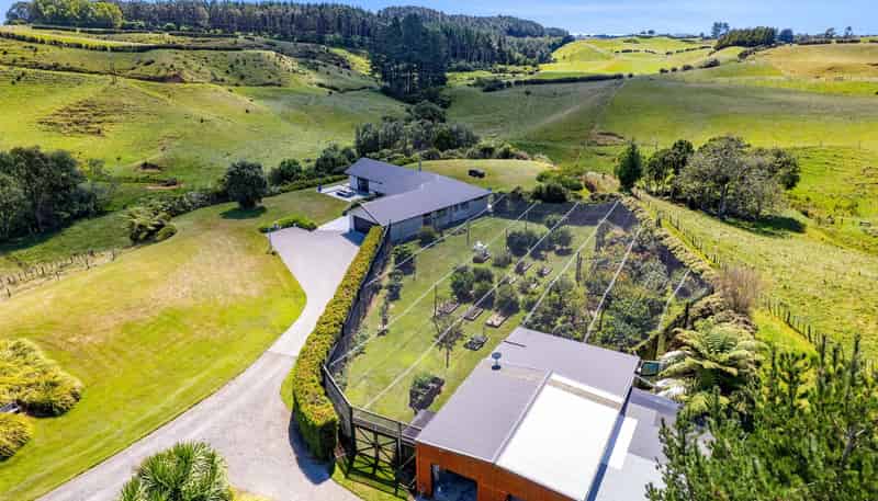 77c Dorset Road, Hillsborough