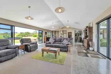 77c Dorset Road, Hillsborough