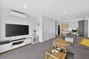 8 Sunshine Lane, New Brighton