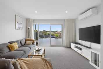 8 Sunshine Lane, New Brighton