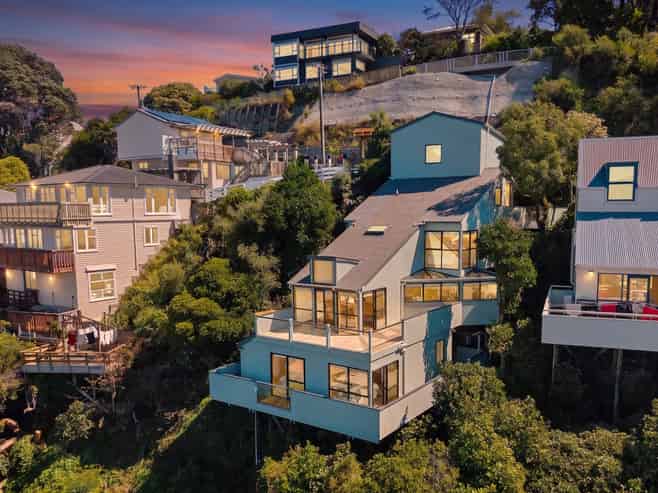 80 Tio Tio Road, Seatoun