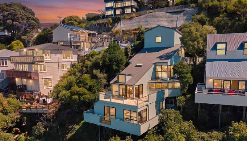 80 Tio Tio Road, Seatoun