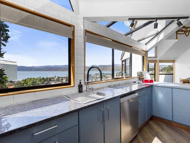 80 Tio Tio Road, Seatoun