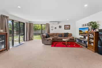 9 Gershwin Grove, STOKE