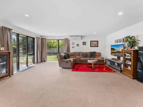 9 Gershwin Grove, Stoke