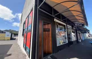 MOUNT EDEN OFFICE - EIGHT CAR PARKS
