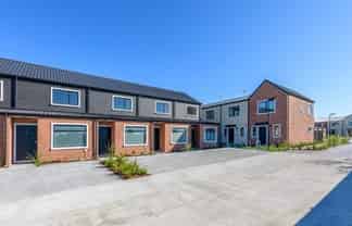 32/137 Hall Avenue, Favona