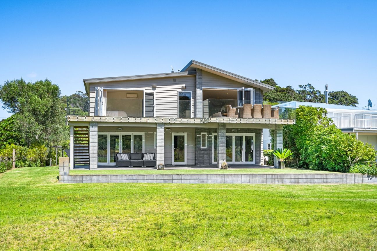 Immaculate Matapouri waterfront - Ansicht 2