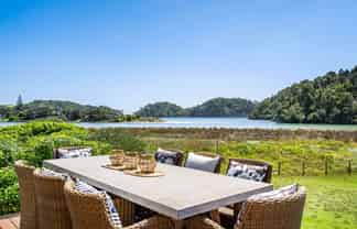 878 Matapouri Road, Matapouri