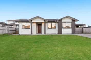 12 William Calvert Drive, Swanson